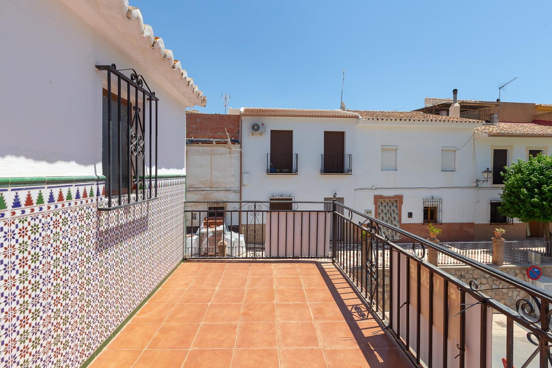 Exterior view of House or chalet for sale in Riogordo  with Terrace and Storage room