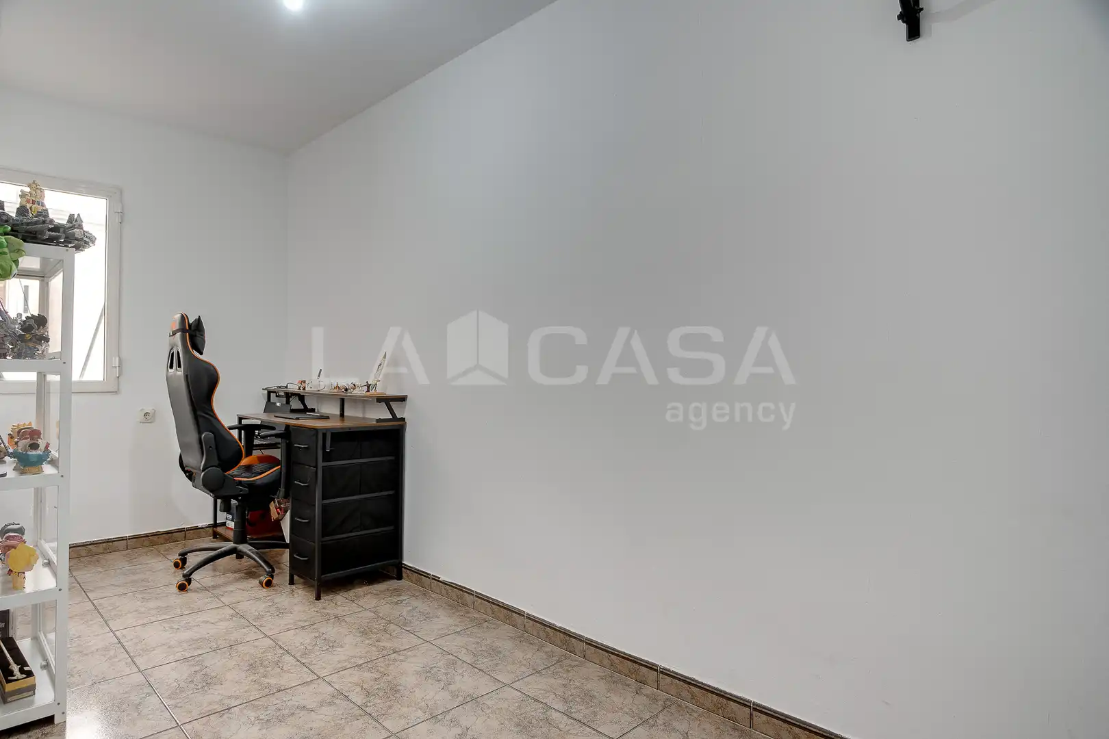 Flat for sale in Cornellà de Llobregat  with Balcony