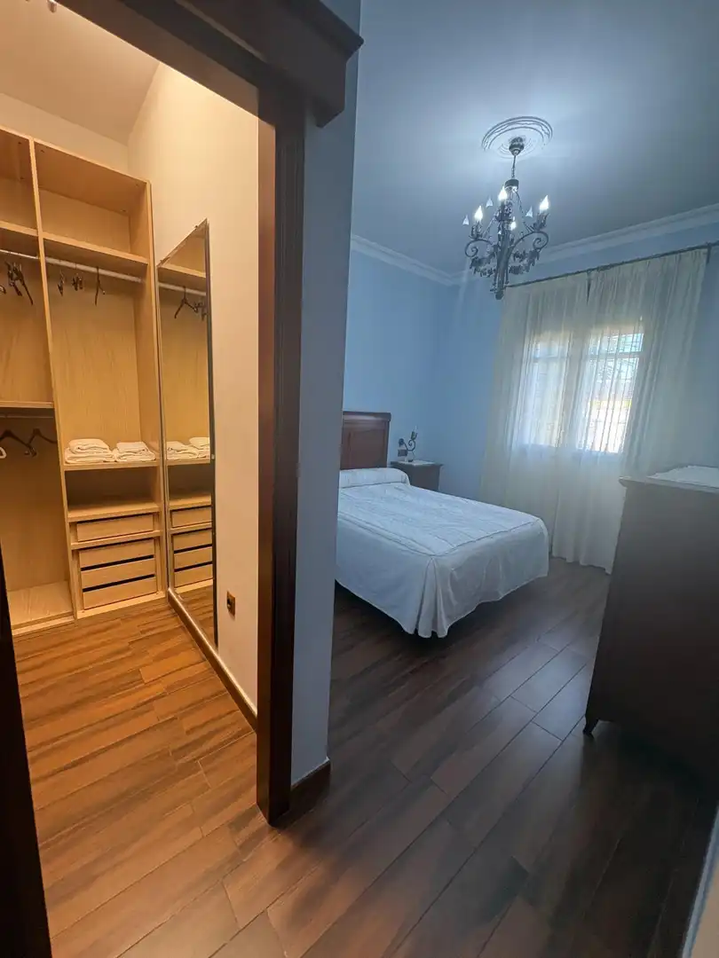 Dormitori de Casa o xalet en venda en Mairena del Alcor
