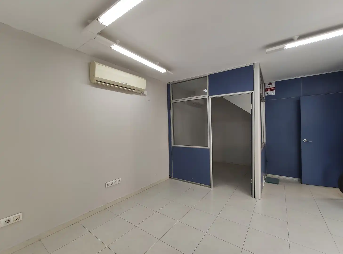 Mixed residential for sale in Carrer de la Pau, imagen 27