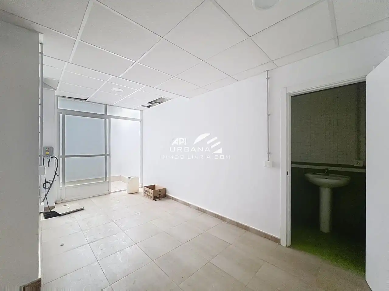 Ground floor for sale in Lucena  with Terrace and Storage room