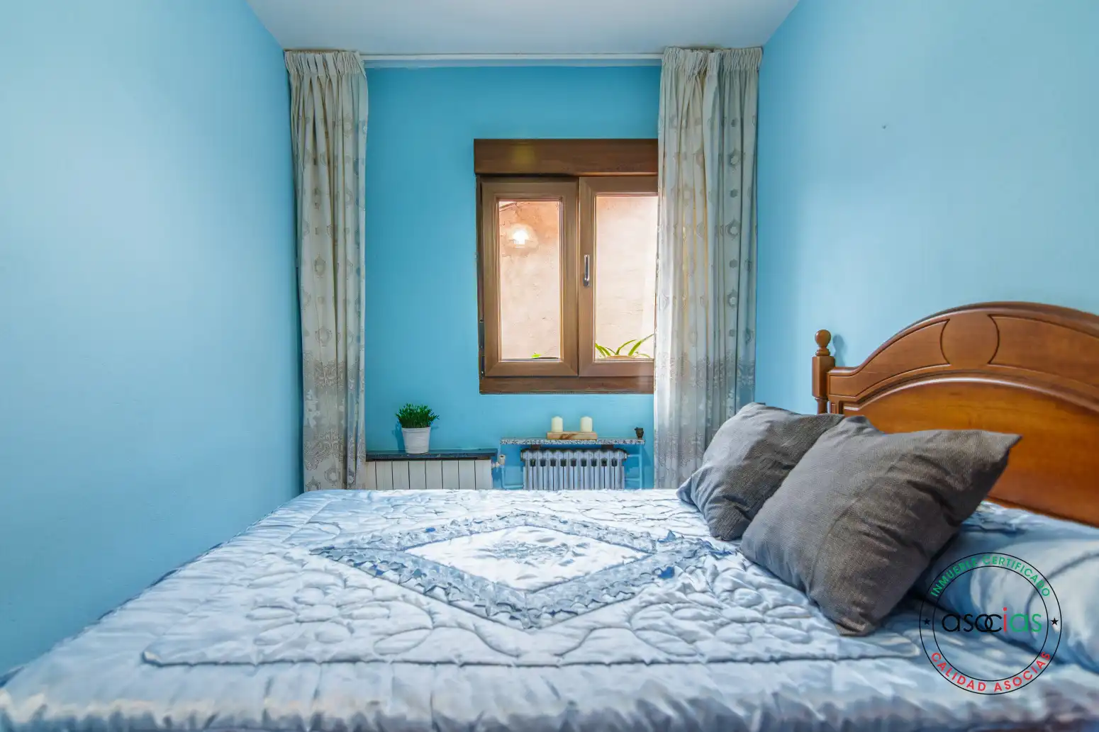Habitación de Casa adosada en venta en Proaza con Calefacción y Trastero