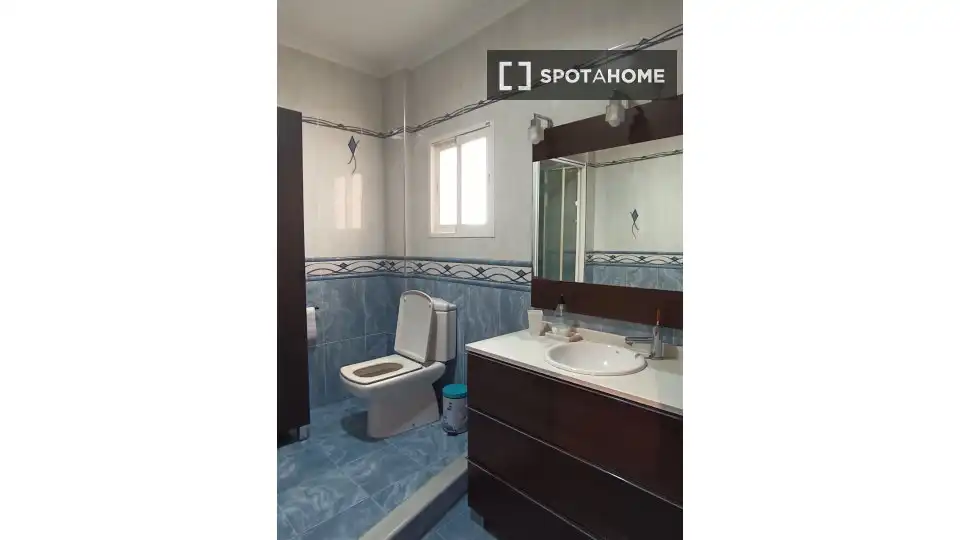 Habitación en Centro - El Castillo
