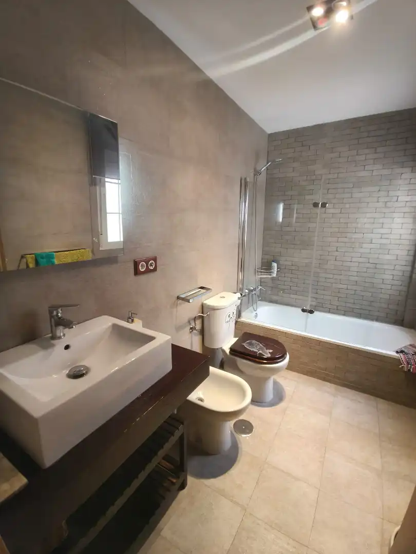 Bathroom of Flat for rent in Cájar  with Air Conditioner, Terrace and Furnished