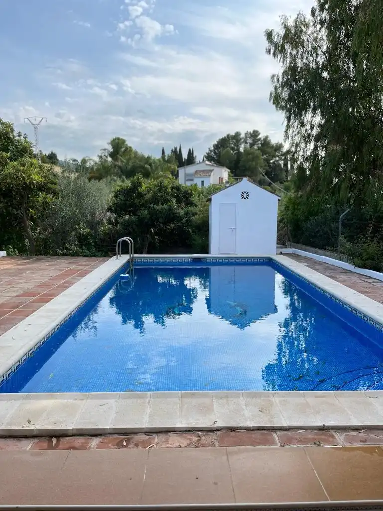 Piscina de Casa o chalet de alquiler en Alhaurín El Grande con Jardín privado, Terraza y Amueblado