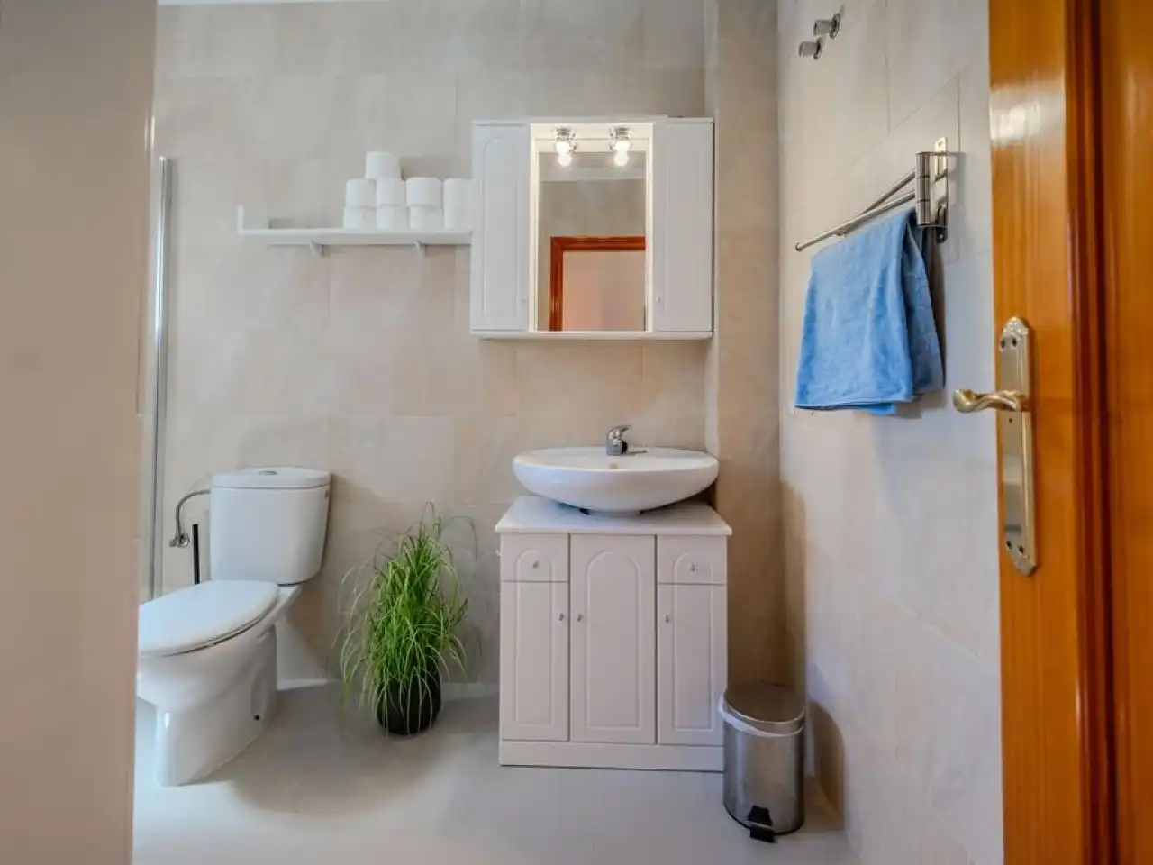 Bathroom of Houses for sale in Orihuela  with Air Conditioner, Heating and Terrace