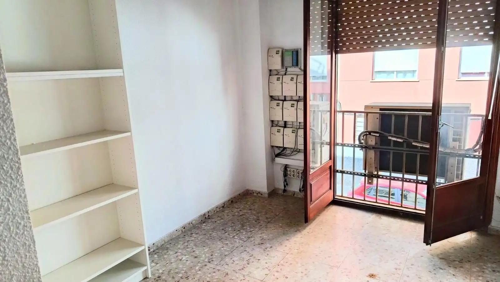 Habitación de Oficina de alquiler en Elche / Elx con Aire acondicionado