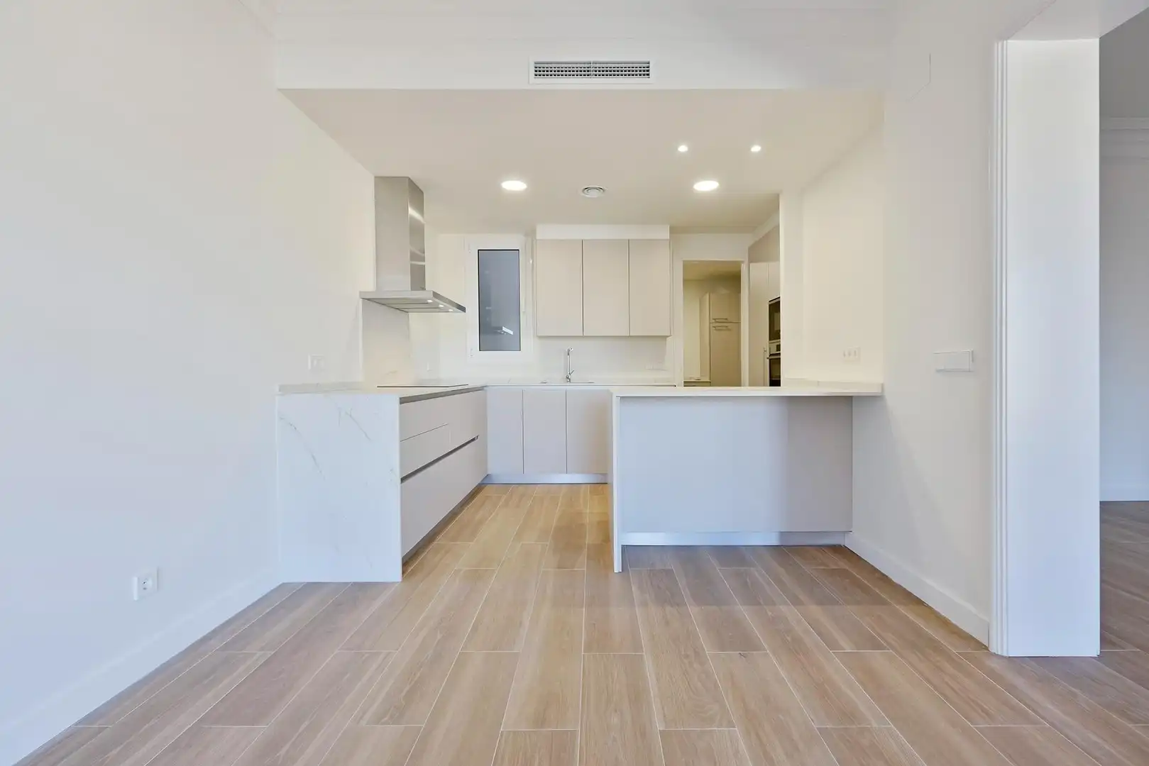Kitchen of Flat for rent in Barcelona  with Air Conditioner, Heating and Parquet flooring