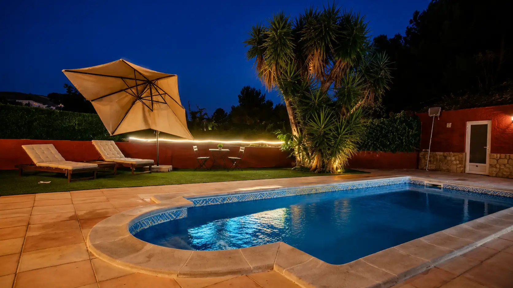 Piscina de Casa o xalet de lloguer en El Vendrell amb Calefacció, Jardí privat i Parquet
