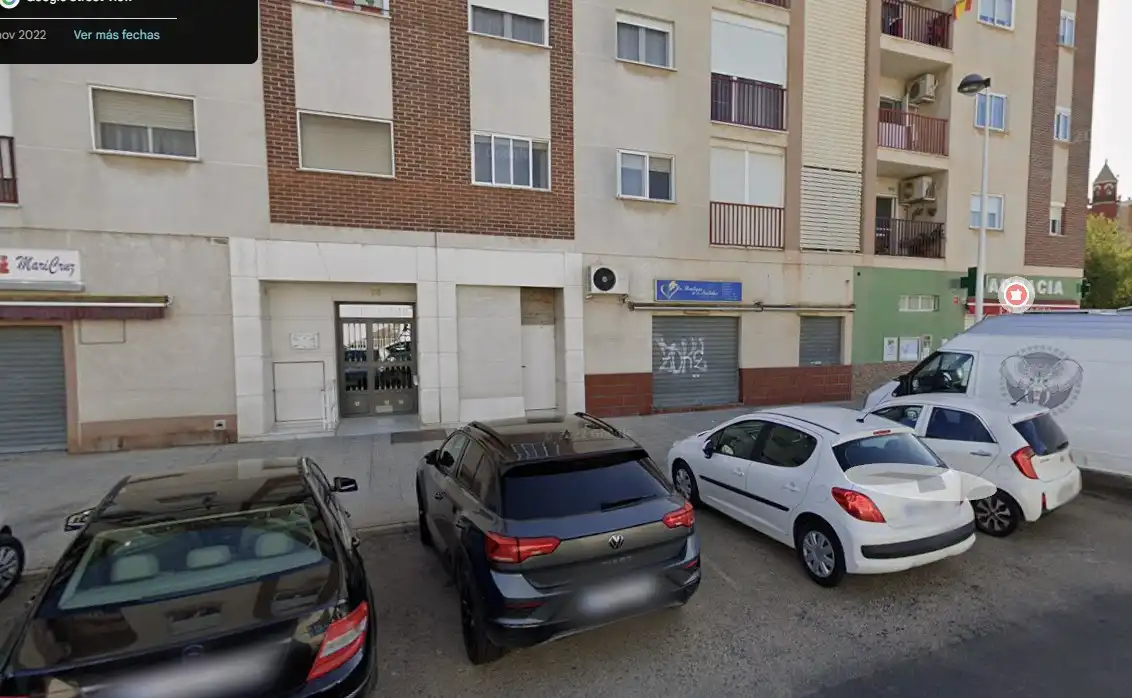 Local comercial en venda a Calle Castillo de Perín
