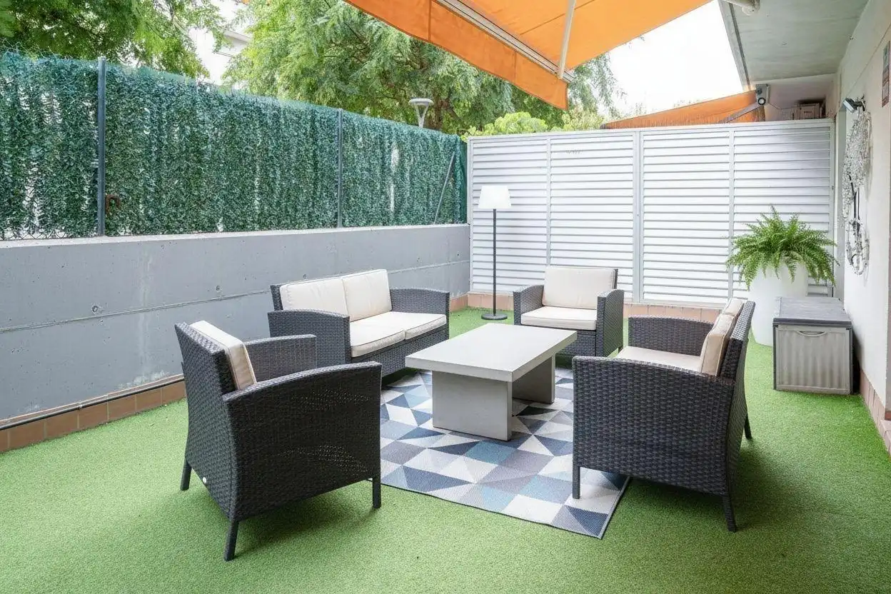 Terraza de Planta baja en venta en Montgat con Aire acondicionado, Calefacción y Jardín privado