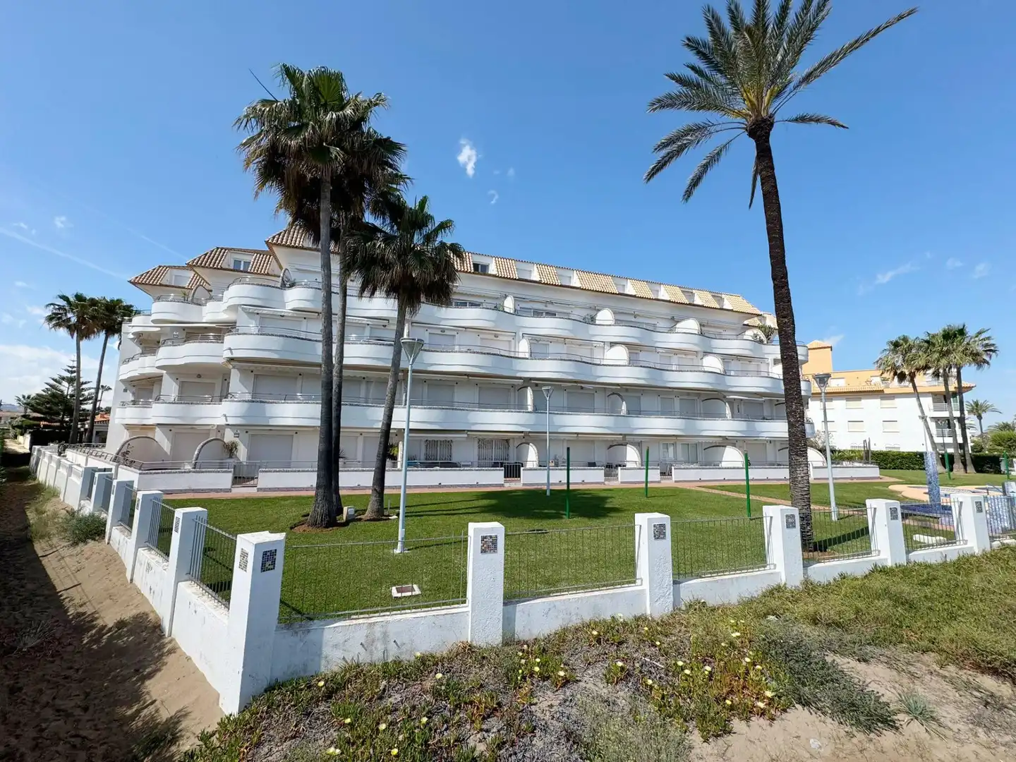 Vista exterior de Apartamento en venta en Dénia con Aire acondicionado, Calefacción y Jardín privado