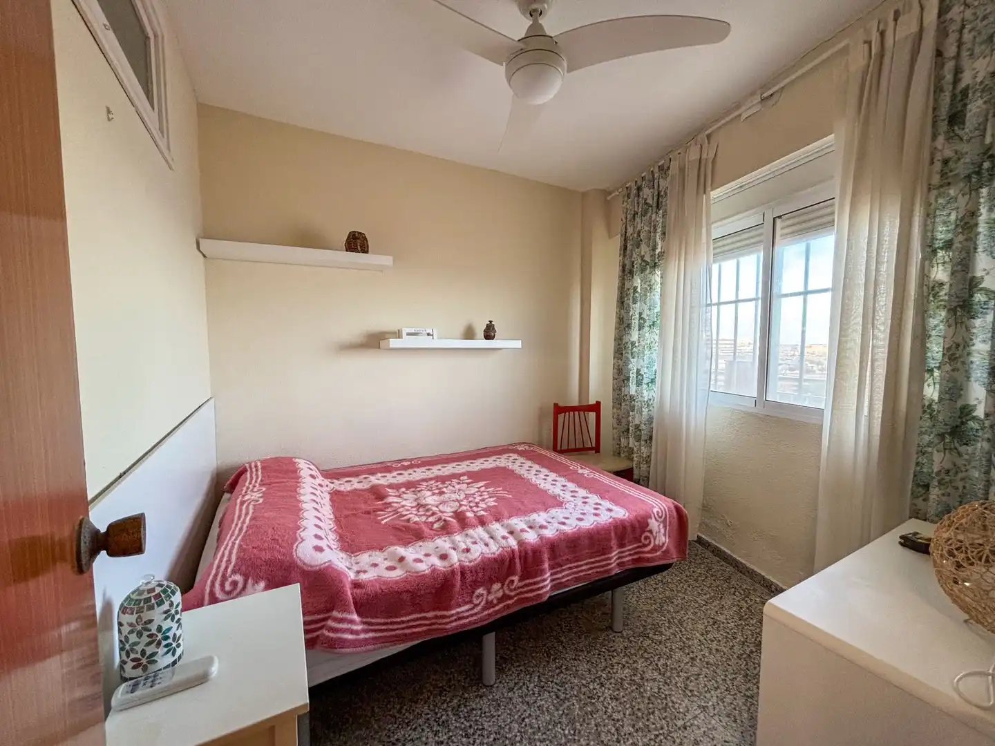 Apartamento con ascensor en alquiler en Playa de los Locos, imagen 11