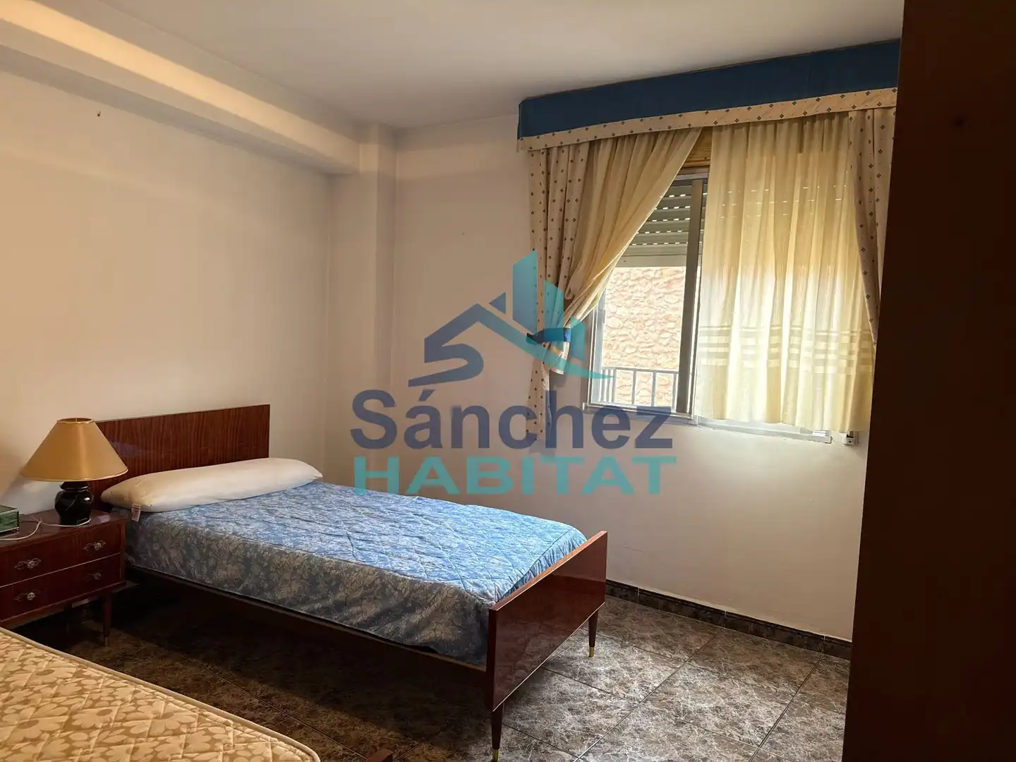 Habitación de Finca rústica en venta en Aras de los Olmos con Terraza