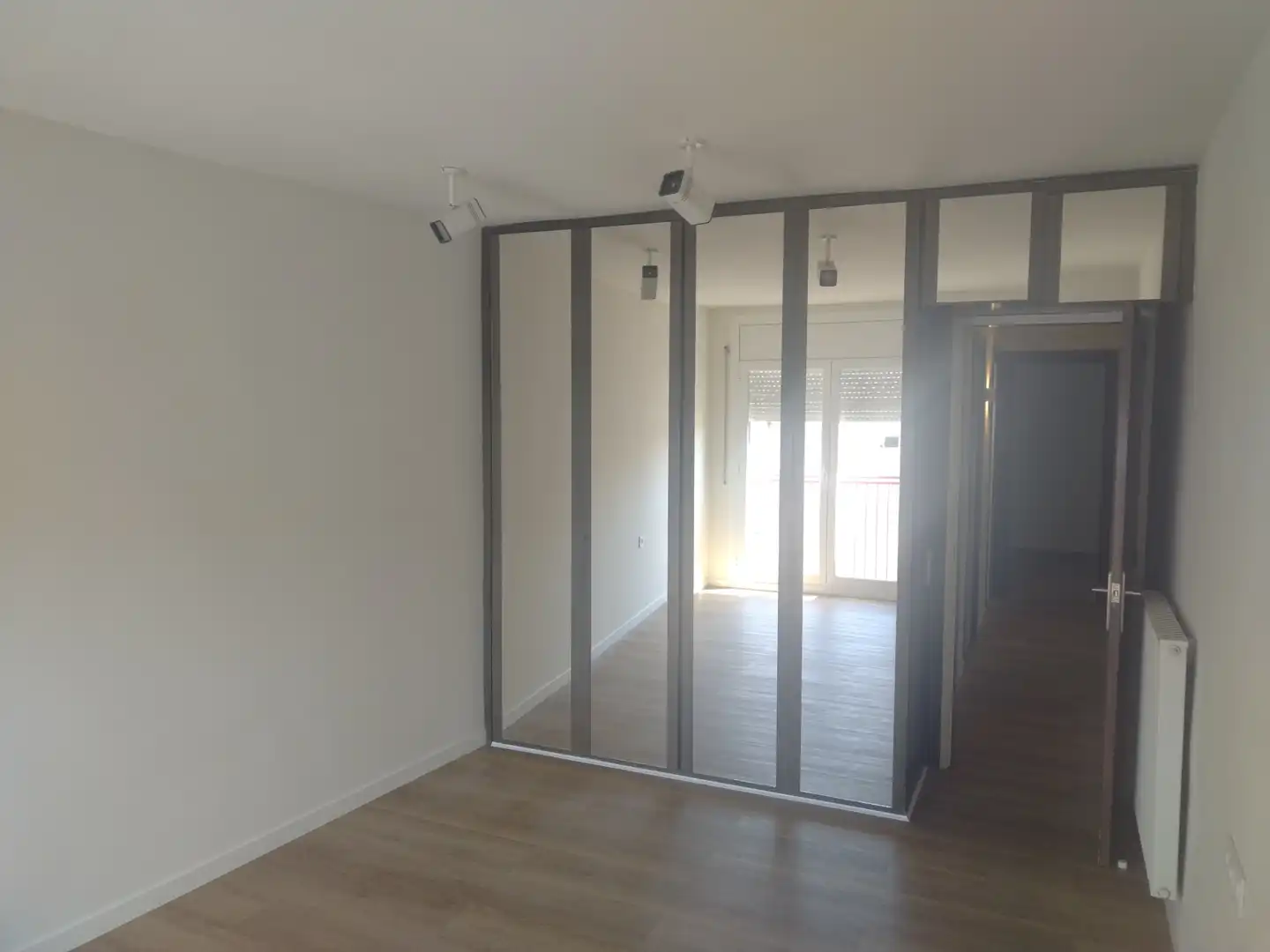 Schlafzimmer von Wohnung zur Miete in Terrassa mit Heizung, Parkett und Ofen