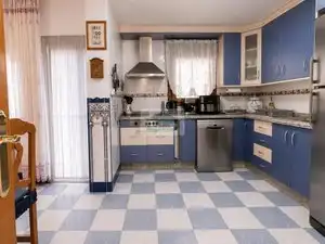 Cocina de Casa adosada en venta en Vegas del Genil con Aire acondicionado, Calefacción y Jardín privado