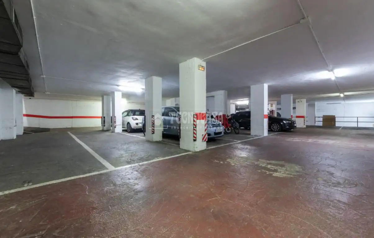 Aparcament de Pis en venda en Tarragona amb Aire condicionat i Balcó