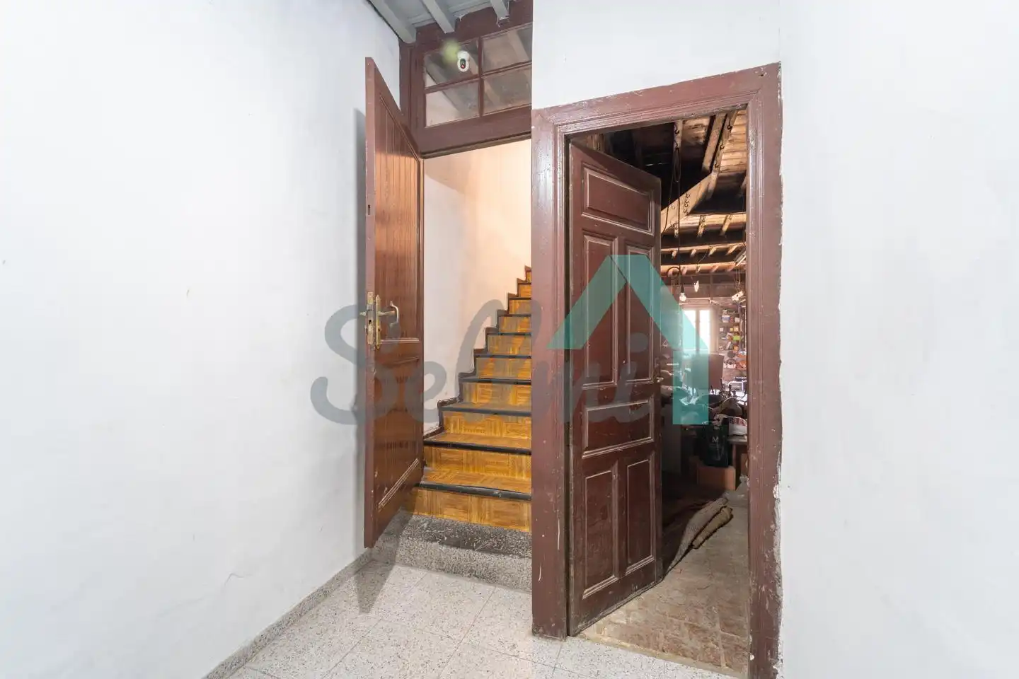 Casa adosada en venta en Quirós con Parquet y Trastero