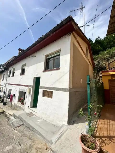 Vista exterior de Casa adosada en venta en Pravia