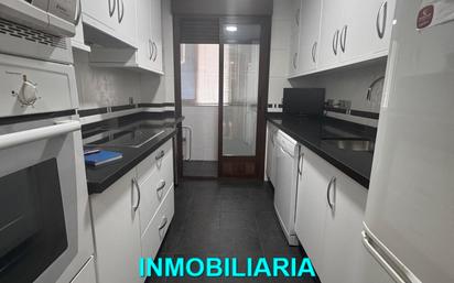Cuina de Dúplex en venda en Linares amb Aire condicionat, Calefacció i Traster