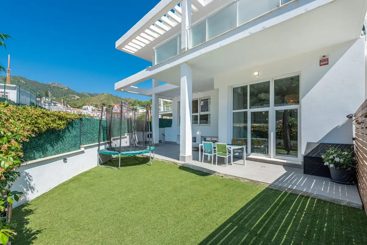 Terraza de Piso de alquiler en Benahavís con Aire acondicionado, Terraza y Trastero