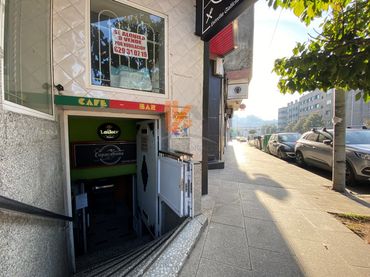Local comercial en venda a Rua Amor Ruibal 23