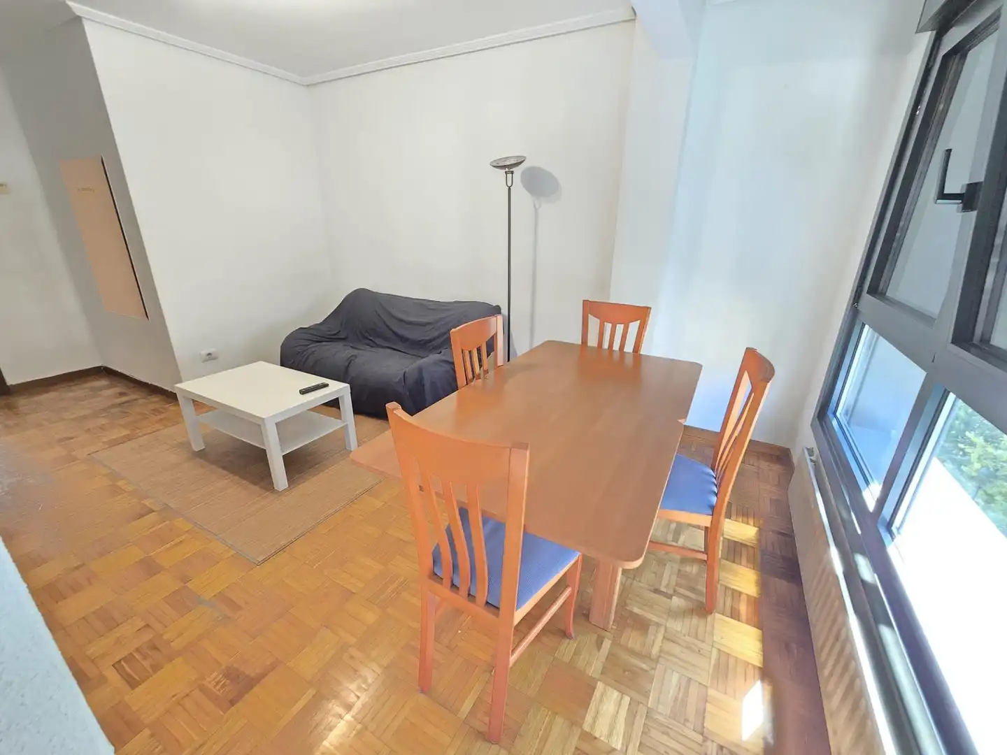 Apartment with terrace to rent in Calle Calle Sevilla, imagen 3