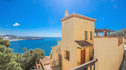 Villa Independiente en Alquiler con Impresionantes Vistas al Mar en La Herradura