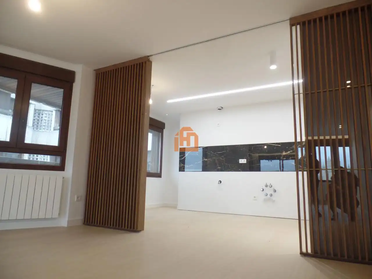 Piso en venta en León Capital  con Calefacción, Parquet y Terraza