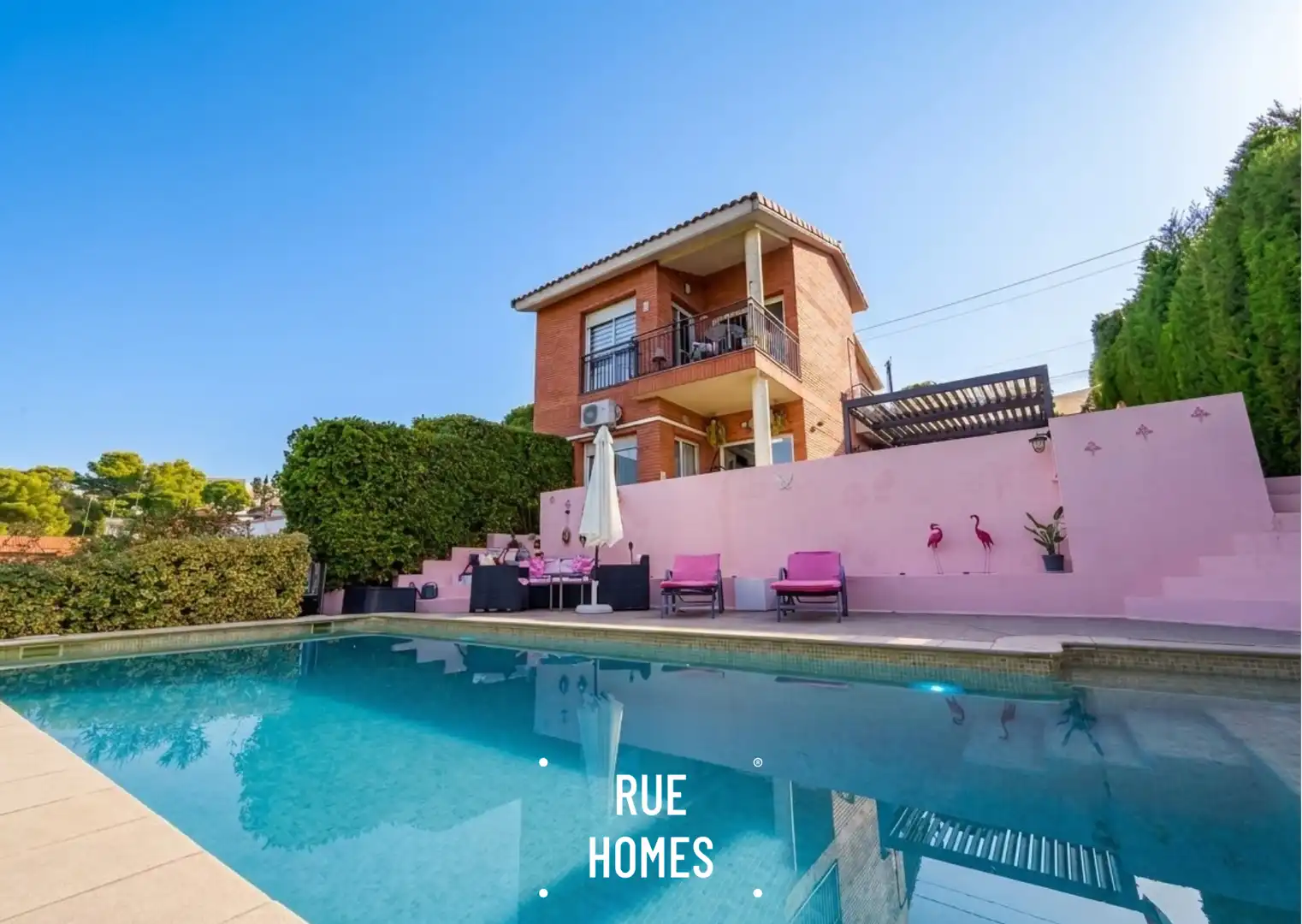 Detached house with terrace for sale in Camí d'Ullastrell 20