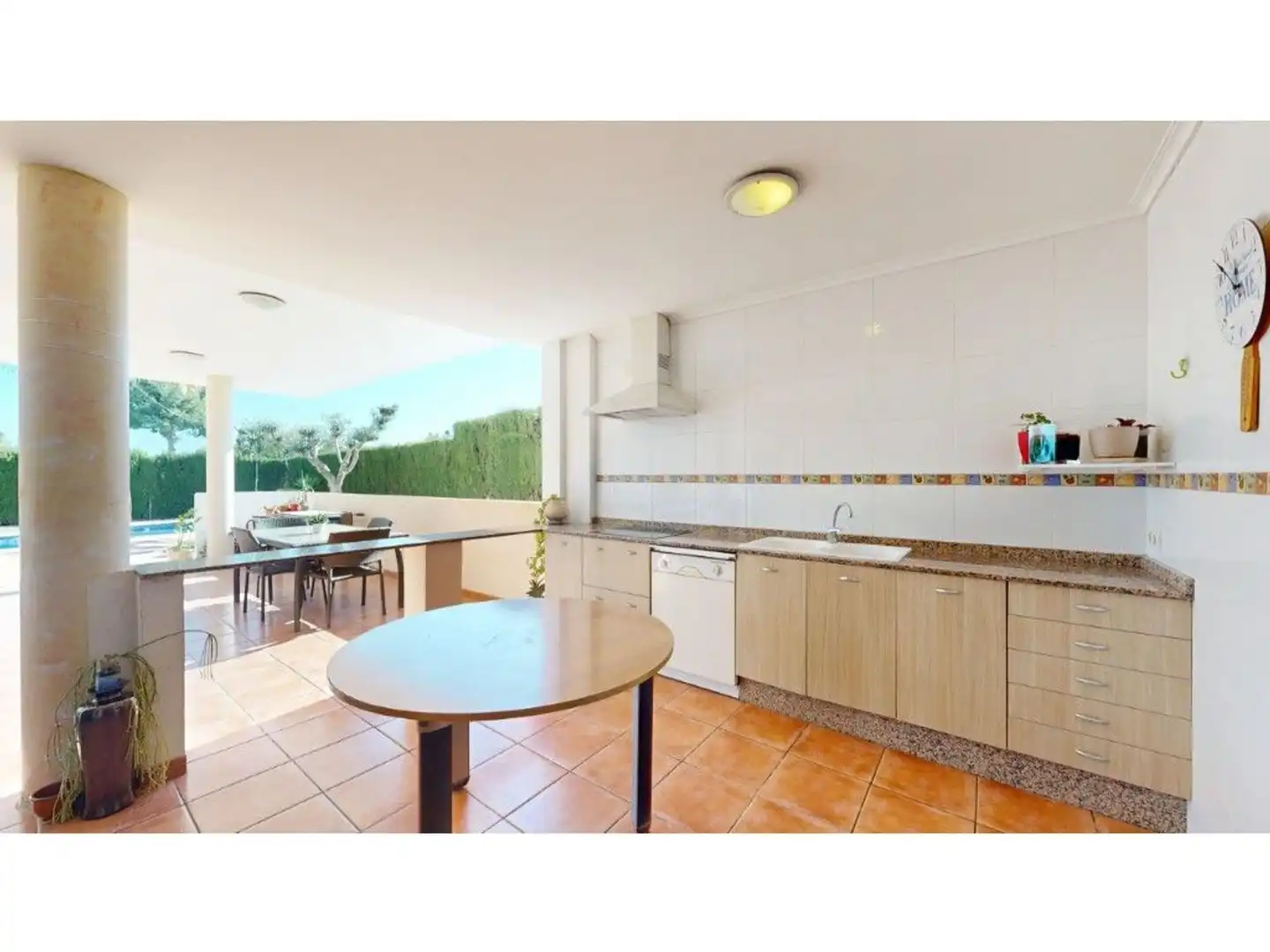 Vista exterior de Casa o xalet en venda en Rocafort amb Jardí privat, Terrassa i Piscina