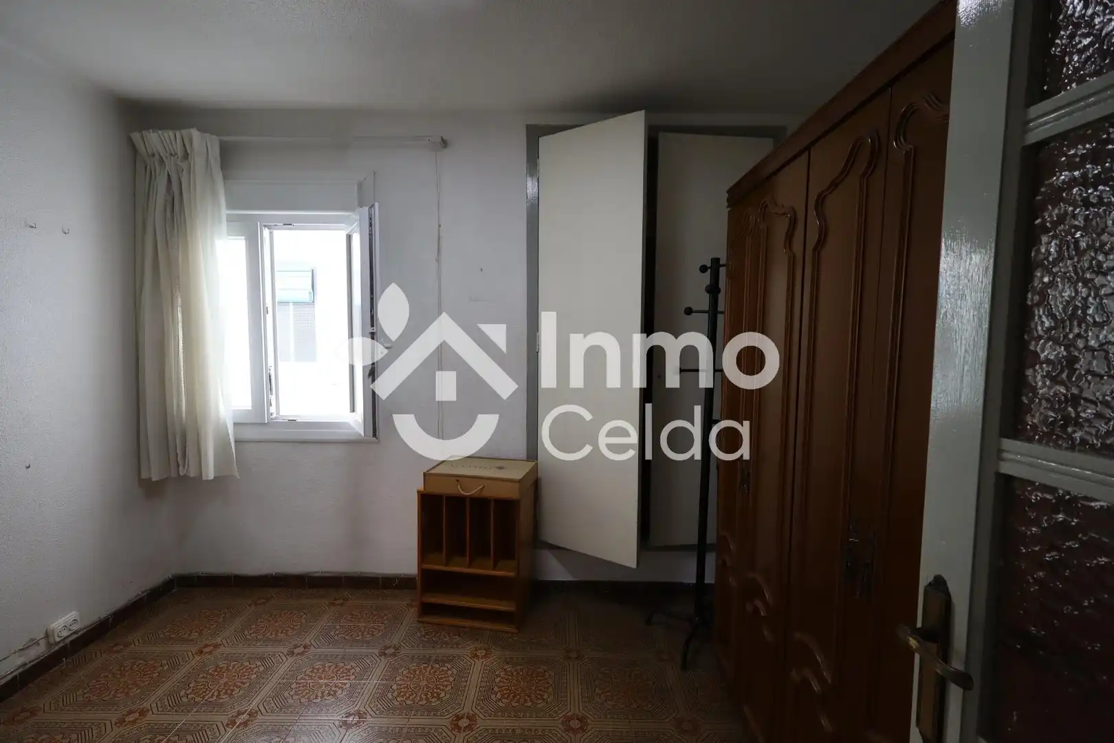 Flat for sale in Xirivella  with Air Conditioner, Heating and Furnished