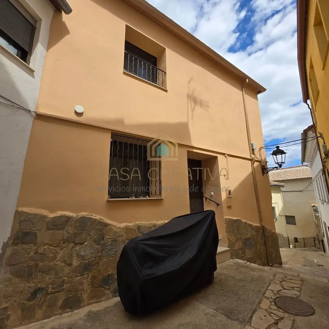 Vista exterior de Casa o xalet en venda en Mogente / Moixent amb Aire condicionat, Terrassa i Traster