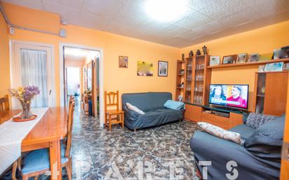 Living room of Flat for sale in Mataró  with Oven and Balcony