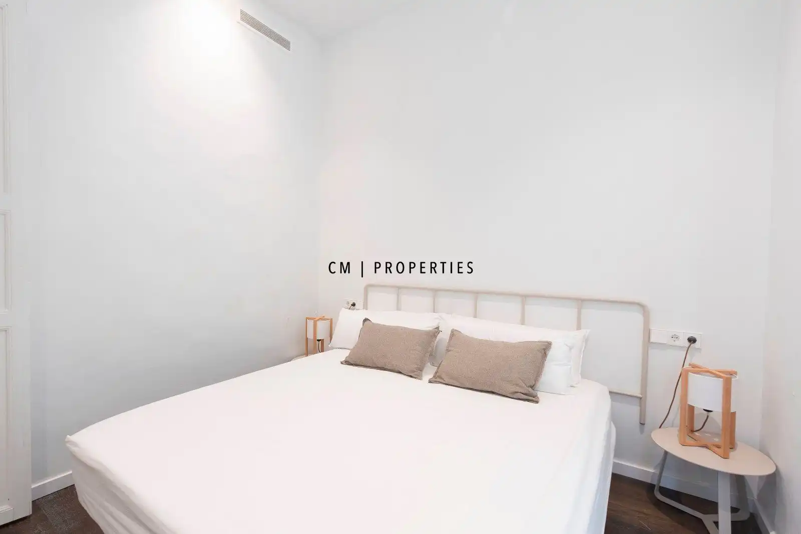 Flat for rent in Roger de Lauria, Sant Francesc
