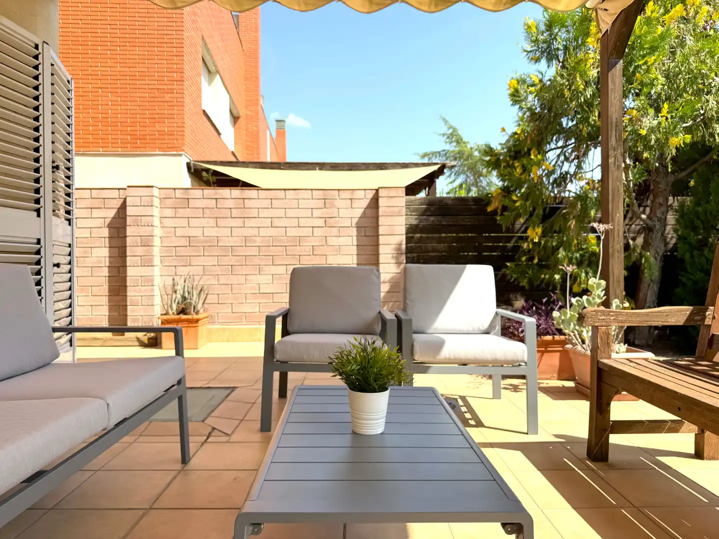 Casa a schiera con terrazza in vendita a Carrer de Vinebre, imagen 10