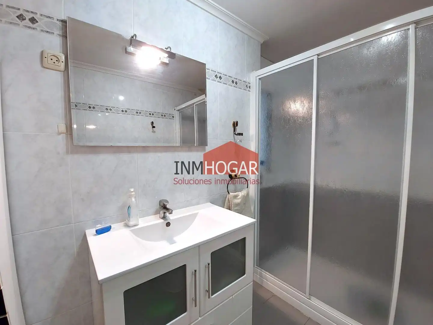 Bathroom of Flat for sale in Arévalo  with Heating, Parquet flooring and Storage room