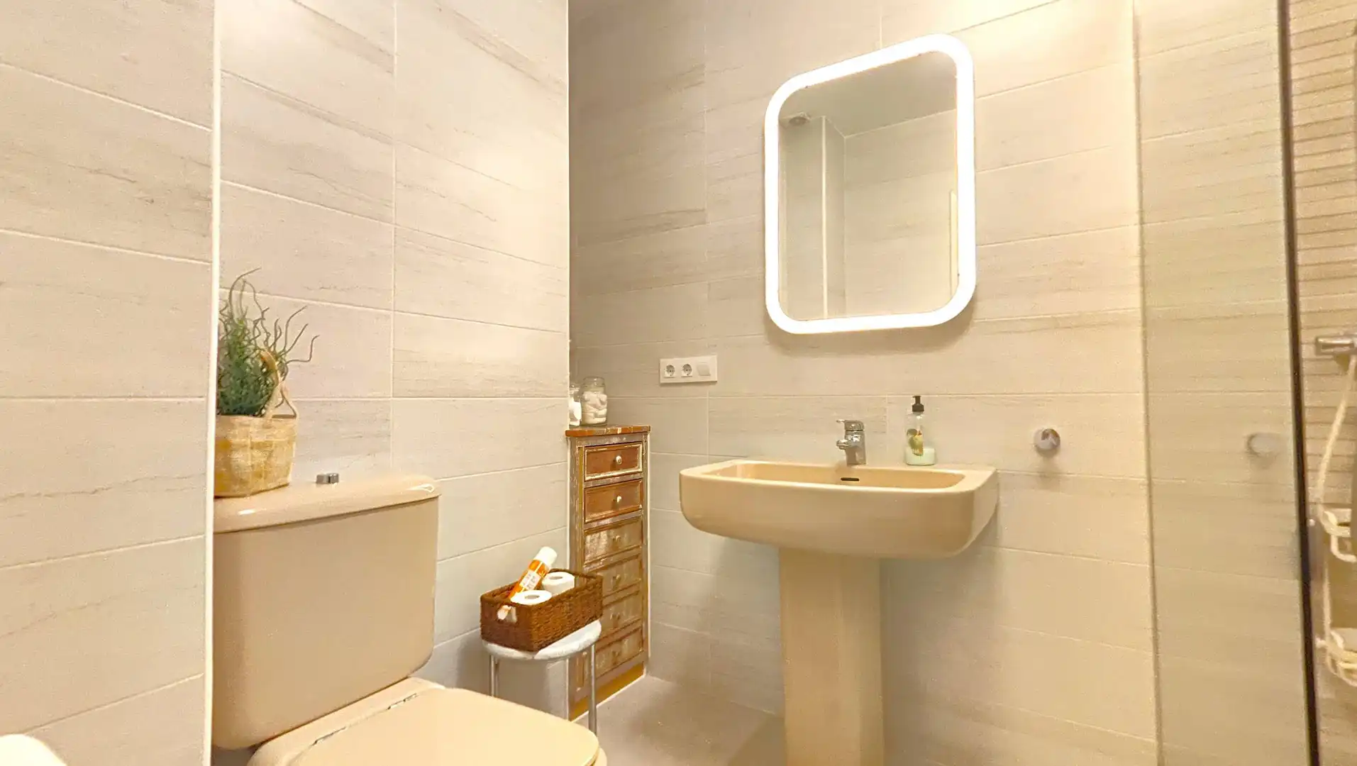 Baño de Piso en venta en Santiago de Compostela  con Trastero y Amueblado