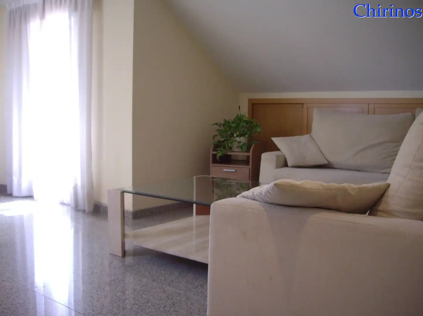 Sala de estar de Ático de alquiler en Córdoba con Aire acondicionado, Terraza y Horno