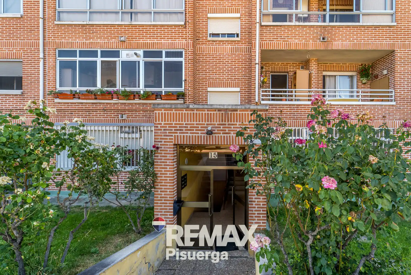 Exterior view of Flat for sale in Tudela de Duero  with Heating, Terrace and Balcony