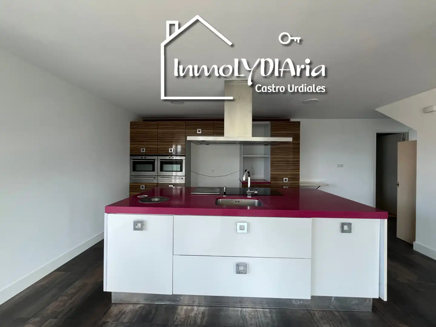 Kitchen of Houses for sale in Castro-Urdiales  with Heating, Private garden and Terrace