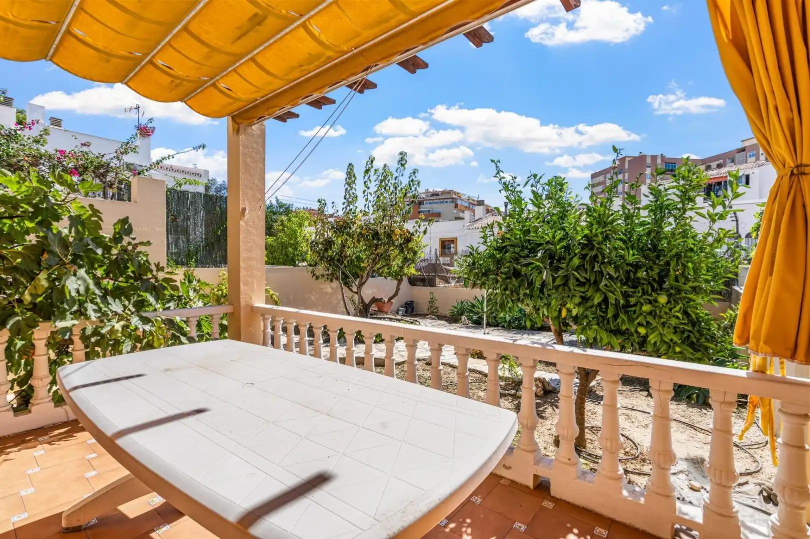 Terrace of Detached homes for sale in Fuengirola  with Air Conditioner, Private garden and Terrace