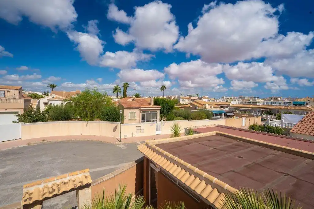 Vista exterior de Casa o xalet en venda en Orihuela