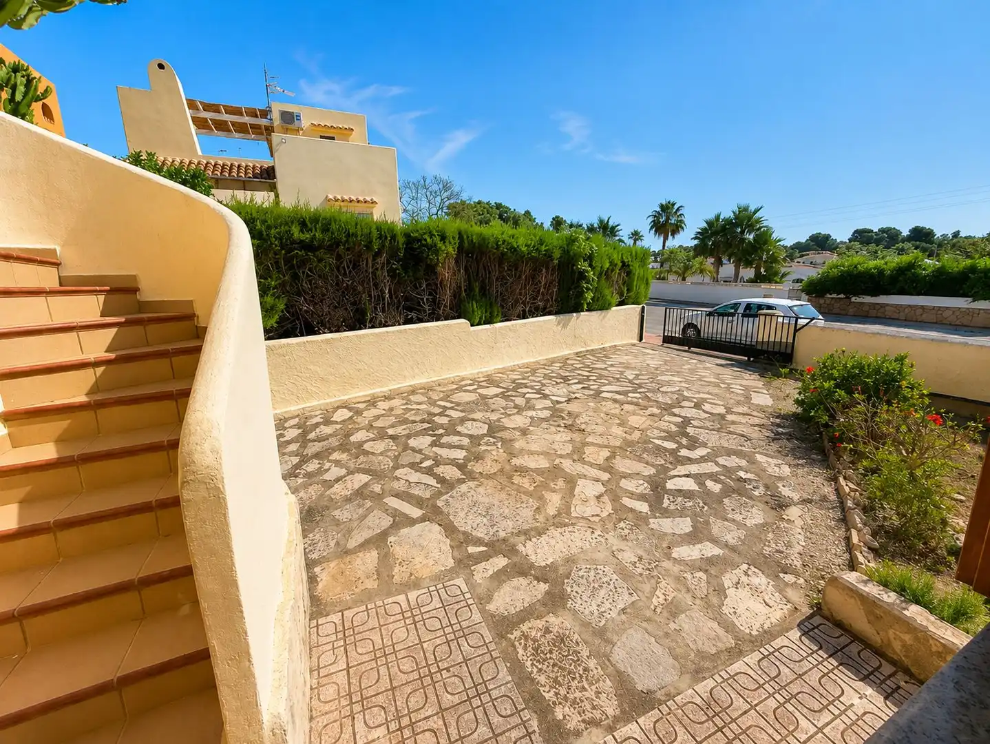 Terrace of Houses for sale in Calpe / Calp  with Air Conditioner, Heating and Private garden