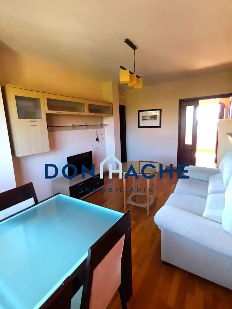 Living room of Flat for sale in Mérida  with Air Conditioner, Parquet flooring and Terrace