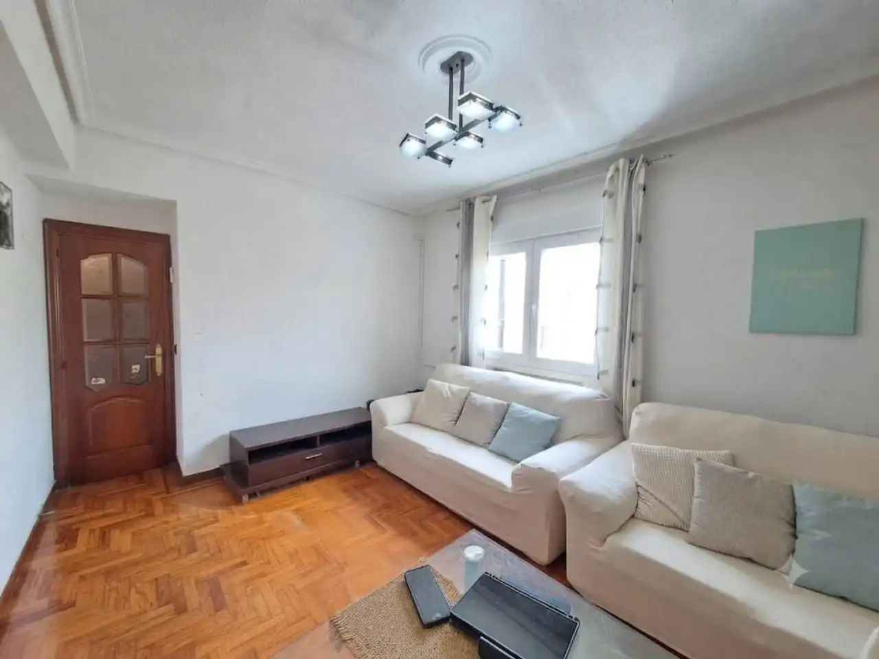 Sala de estar de Piso en venta en Burgos con Calefacción, Parquet y Terraza