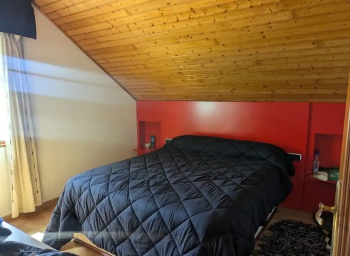 Schlafzimmer von Wohnung zum Verkauf in Pontevedra Capital  mit Möbliert