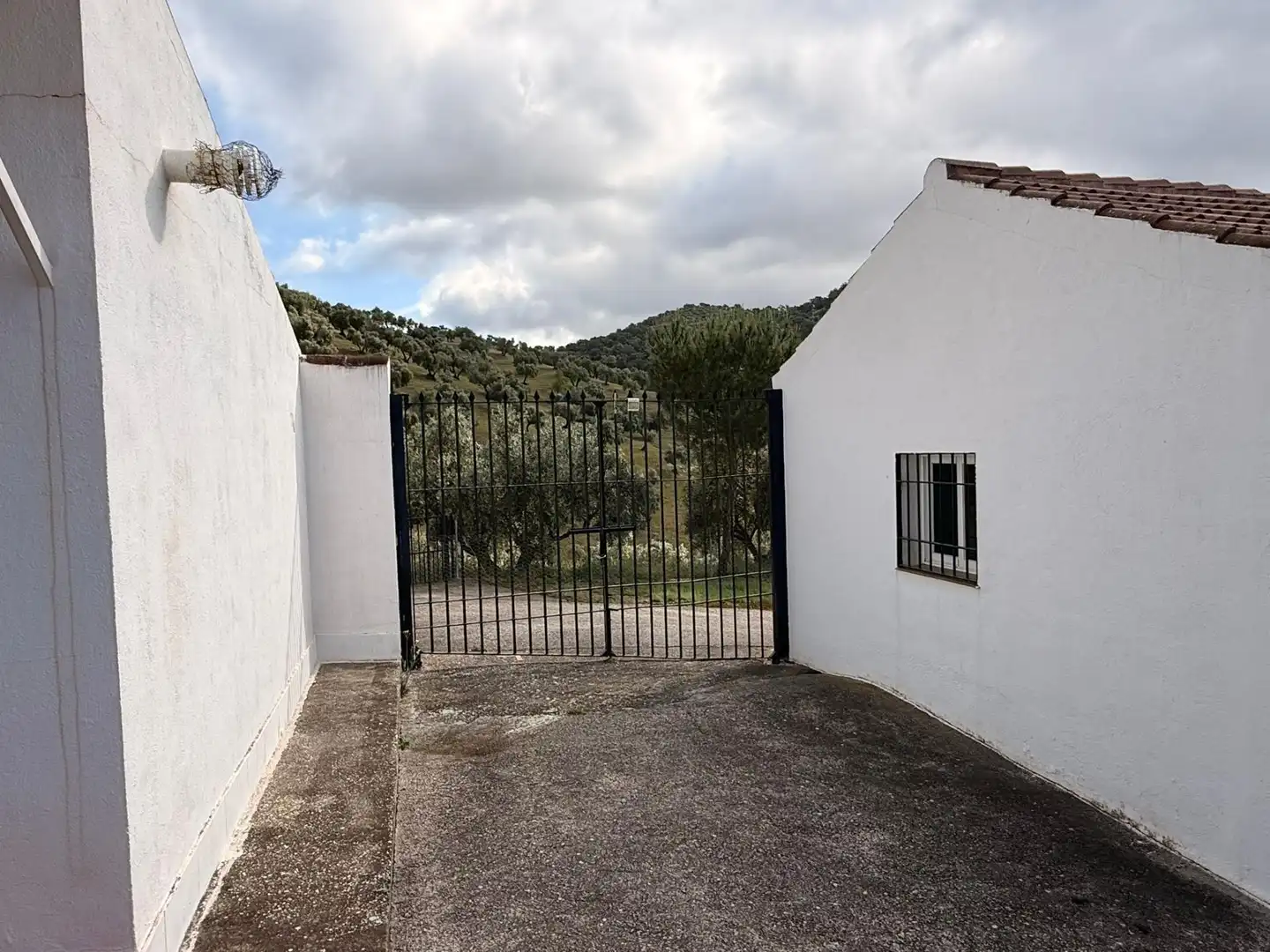 Außenansicht von Country house zum Verkauf in Obejo