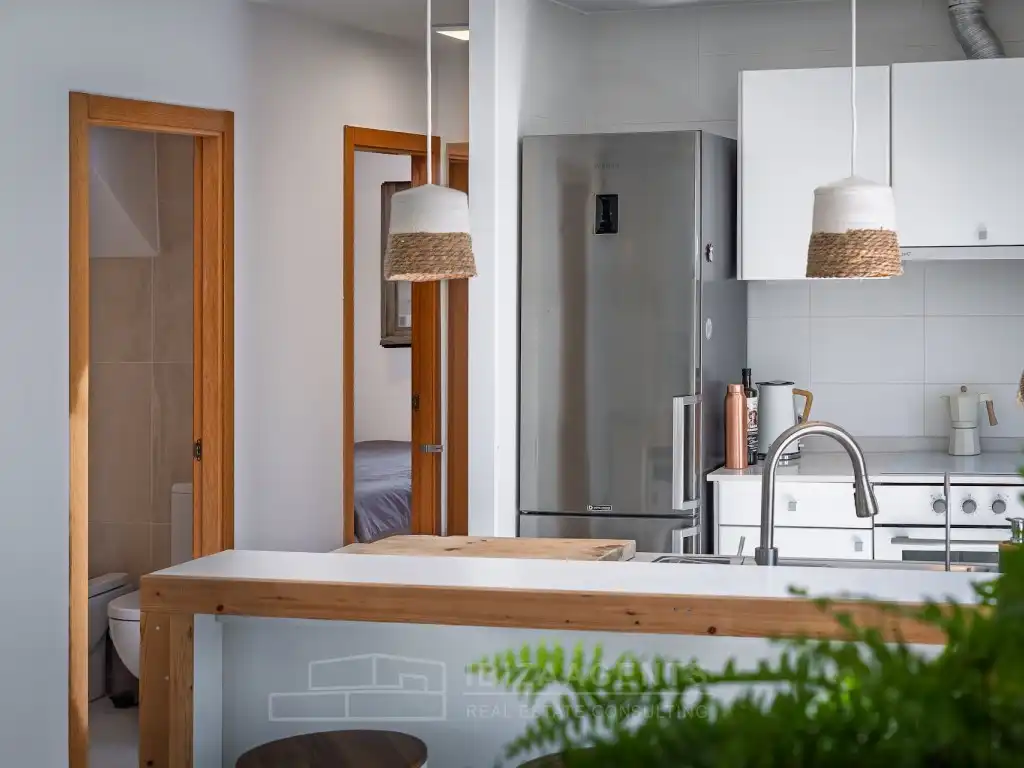 Cuina de Apartament en venda en Sant Antoni de Portmany amb Aire condicionat, Rentadora i TV