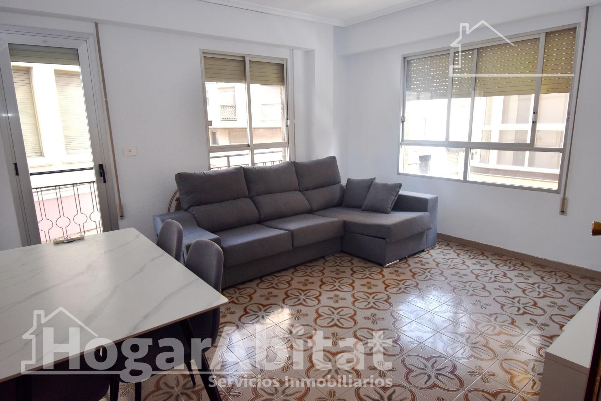 Sala d'estar de Pis en venda en Almazora / Almassora amb Calefacció i Balcó